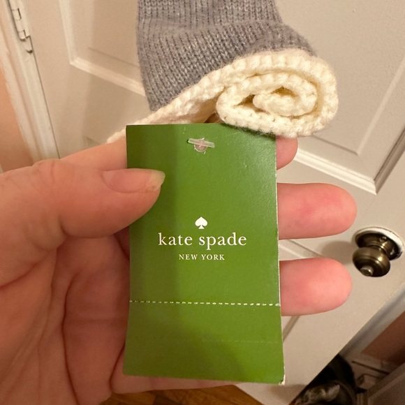 Brand new with tags Kate Spade gray and white bow scarf - Picture 3 of 5